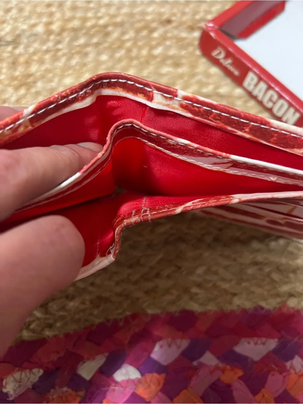 Luxe Bacon-Print Men's Wallet - White & Red
